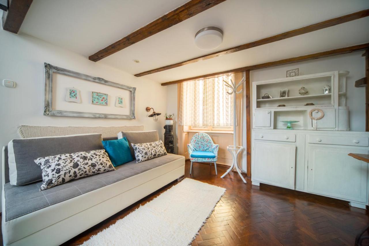 Agria Vintage Apartman إغير المظهر الخارجي الصورة