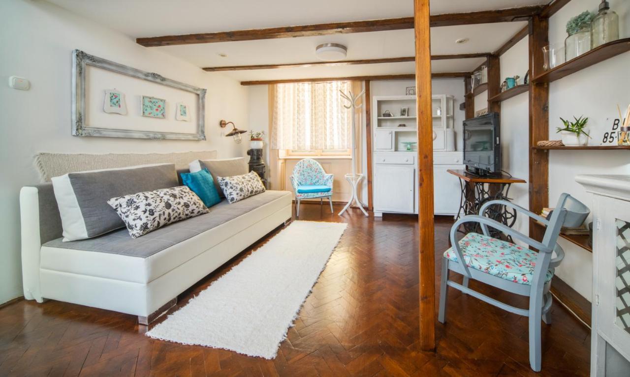 Agria Vintage Apartman إغير المظهر الخارجي الصورة